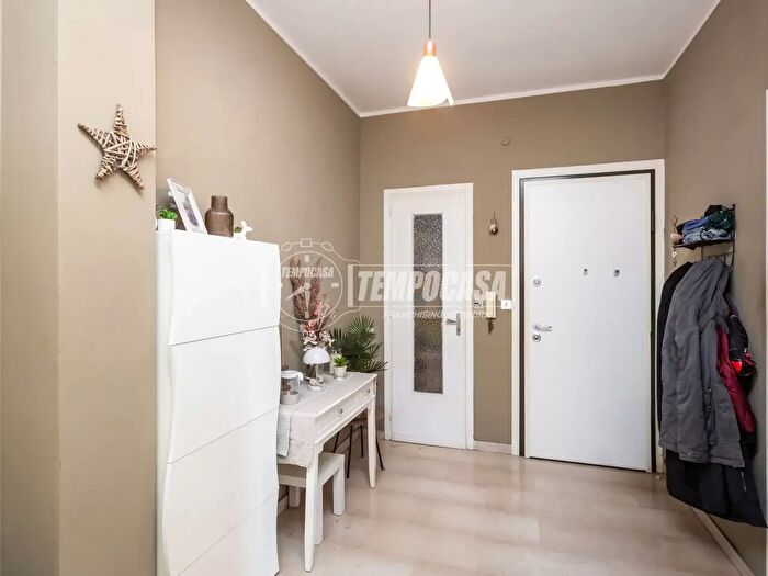 Appartamento quadrilocale in vendita in Strada Andezeno, Chieri