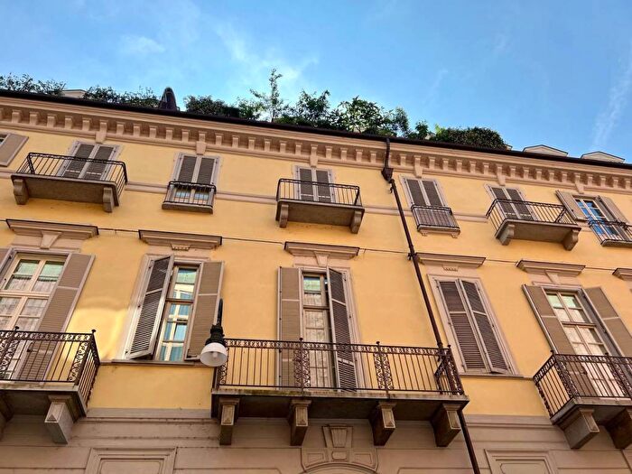 Appartamento trilocale in affitto in Via Conte Giambattista Bogino, Via Roma, Torino