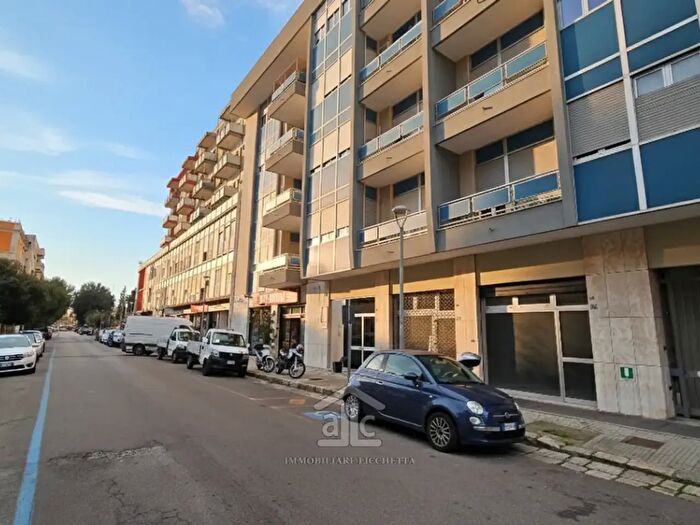 Appartamento quadrilocale in vendita in Via Duca degli Abruzzi, Lecce