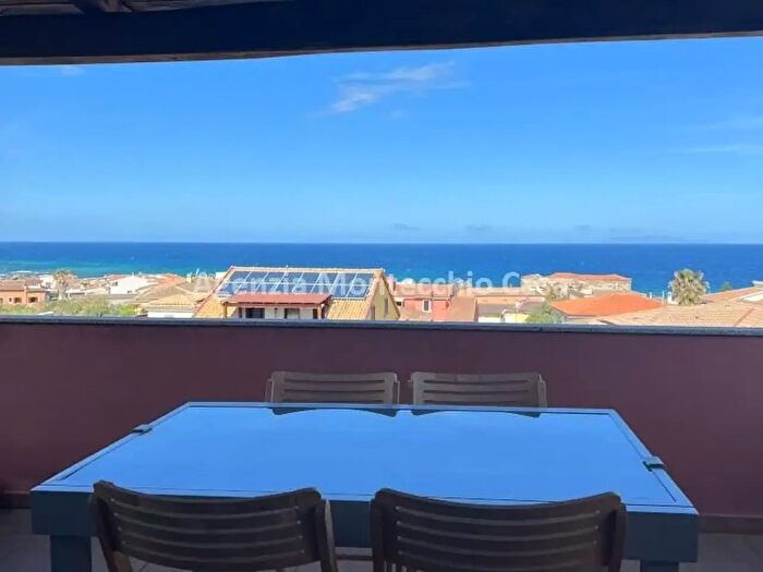 Appartamento con 7 locali in vendita in Via Lombardia, Castelsardo