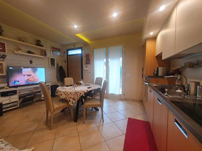 Appartamento trilocale in vendita in Via Venere, Cesenatico