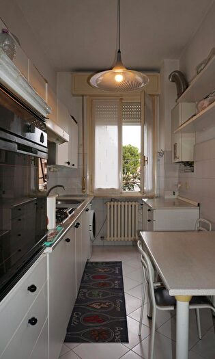 Appartamento trilocale in vendita in Via Eugenio Ravà, Parma