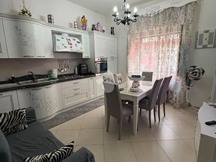 Appartamento bilocale in vendita in Via Lucania, Afragola