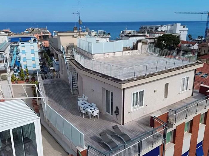 Appartamento trilocale in affitto in Corso Europa, Via Roma Borgo Barusso, Alassio