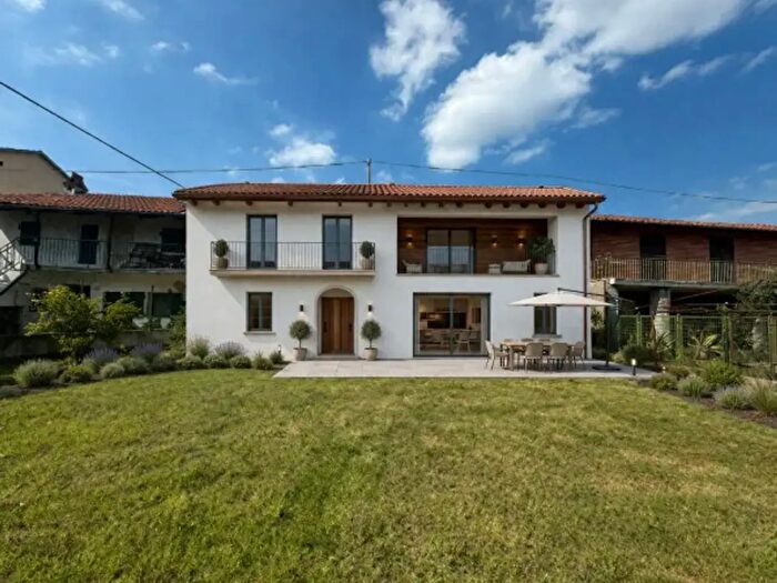 Casa quadrilocale in vendita in Località Maghini, Ceresole Alba