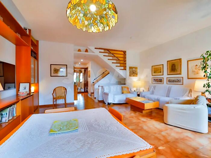 Casa quadrilocale in vendita in Via Murri, Vimercate