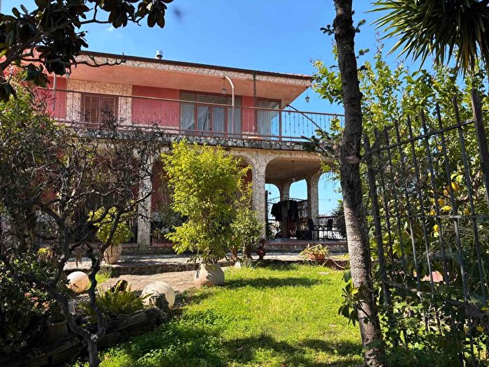 Casa con 5 locali in vendita in Strada Provinciale, Battipaglia