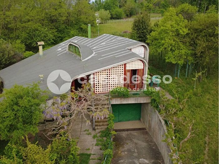 Casa quadrilocale in vendita in Cascina Cavenago, Ghemme