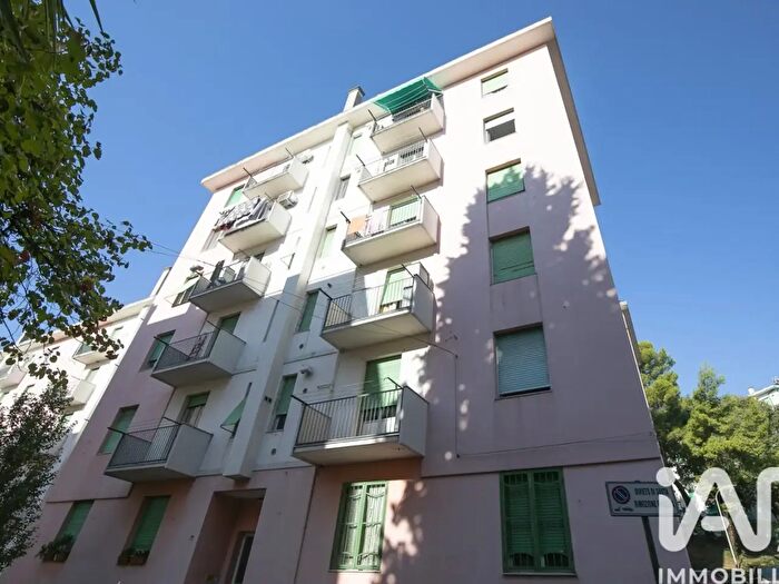 Appartamento quadrilocale in vendita in Via Santa Maria della Costa, Genova