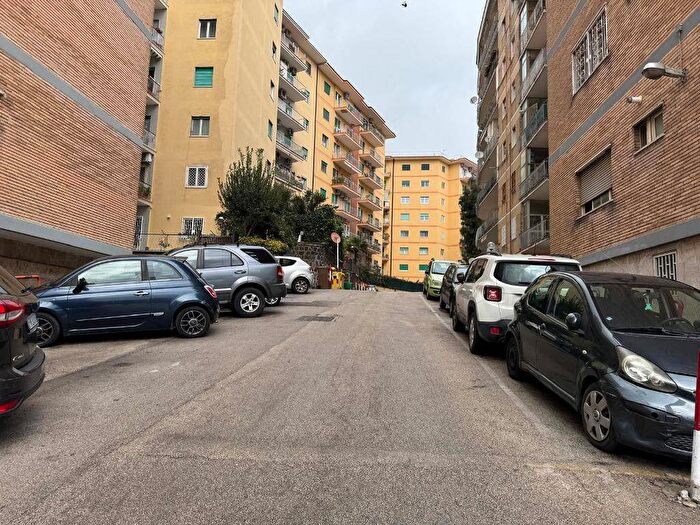 Appartamento bilocale in affitto in Via San Giacomo dei Capri, Arenella, Napoli