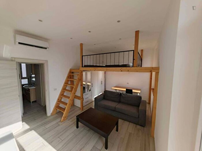 Appartamento bilocale in affitto in Via San Dionigi, Rogoredo, Milano