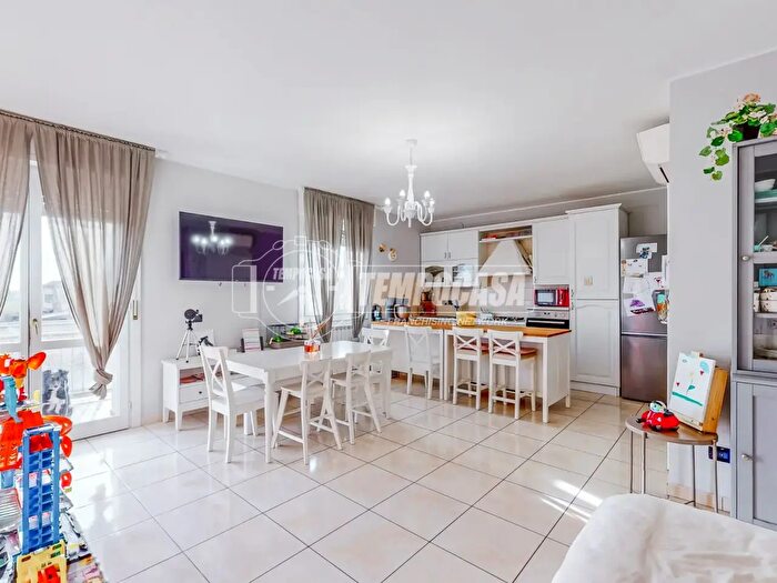 Appartamento trilocale in vendita in Via Spalato, Castelfranco Emilia