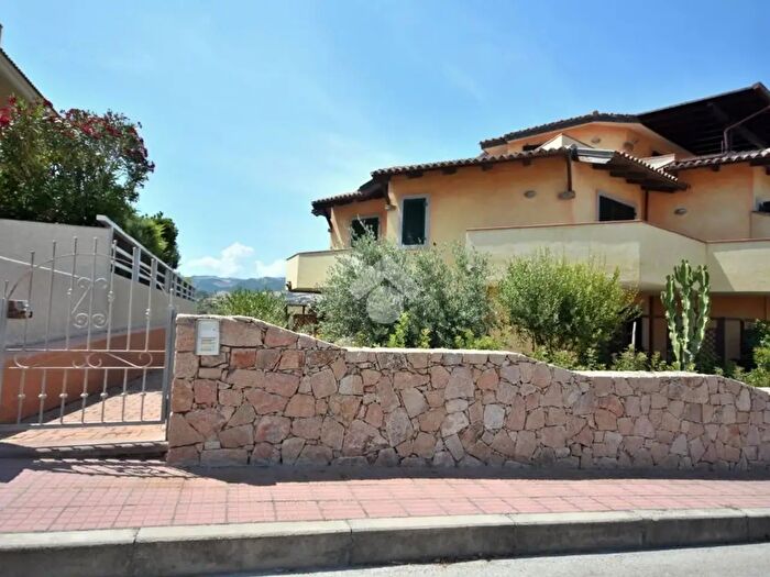 Appartamento trilocale in vendita in Via Berna, Castelsardo