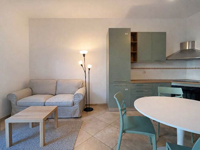 Appartamento trilocale in affitto in Via Giacomo Puccini, Sesto Città, Sesto Fiorentino