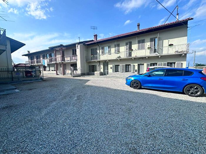 Appartamento quadrilocale in affitto in Frazione San Rocco, Bertelli, Montaldo Roero