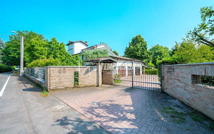 Casa con 5 locali in vendita in Castelnuovo Rangone