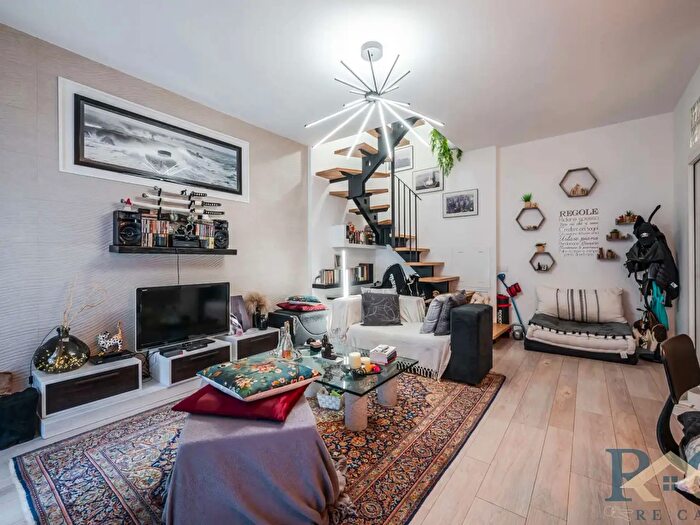 Case in Vendita e in Affitto - 3