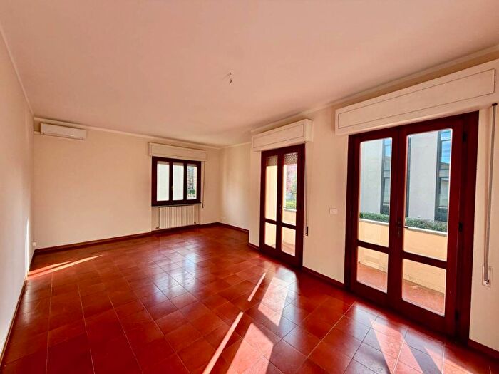 Appartamento con 6 locali in affitto in Via di Borgo Giannotti, San Marco Acquacalda, Lucca