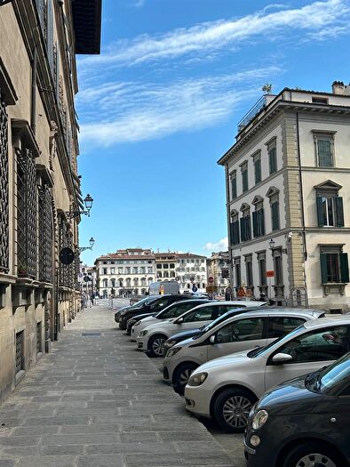 Appartamento con 6 locali in vendita in Firenze