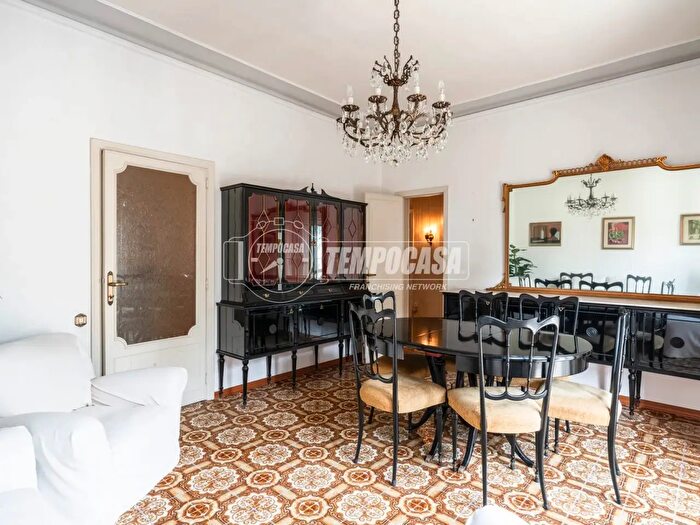 Appartamento trilocale in vendita in Via Spadoni, Macerata