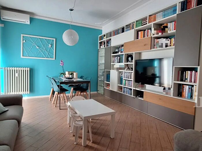 Appartamento con 5 locali in vendita in Livorno