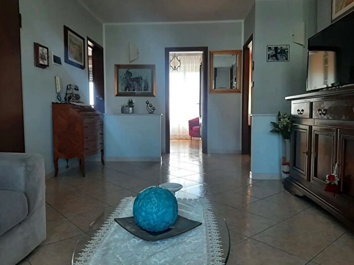 Appartamento con 5 locali in vendita in Via Amendola, Nichelino