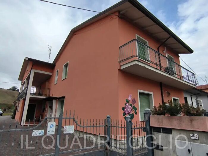Appartamento trilocale in vendita in Via Gallo, Cesena