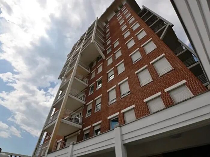 Appartamento con 6 locali in vendita in Via Alfonso Lamarmora, Biella