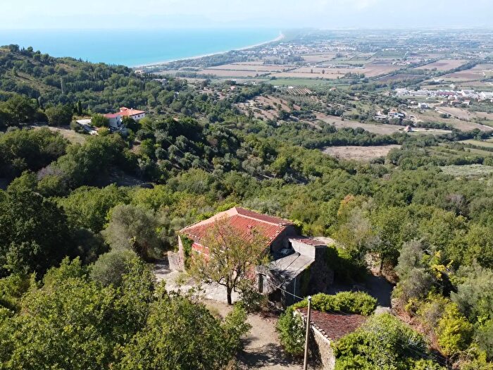 Casa con 10 locali in vendita in Via Luigi Pirandello Snc, Agropoli