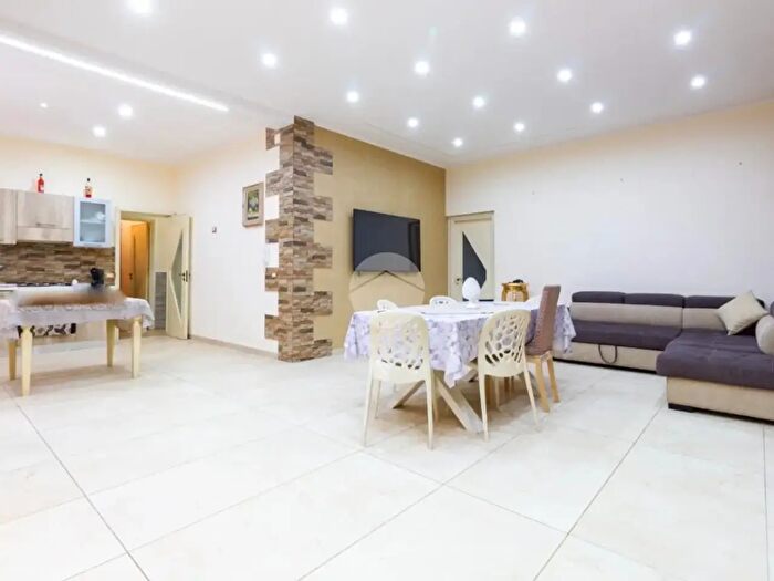 Appartamento con 5 locali in vendita in Via Antonio Pacinotti, Villabate