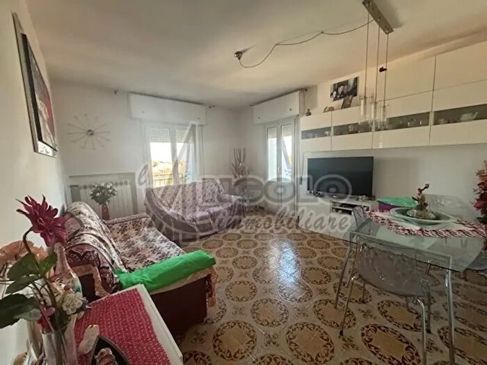 Appartamento quadrilocale in vendita in Occhiobello