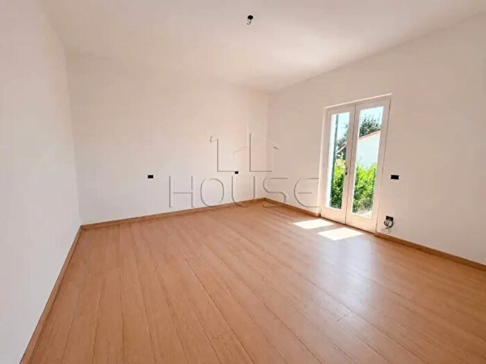 Appartamento con 5 locali in vendita in Via Bugiana Snc, Monte San Savino