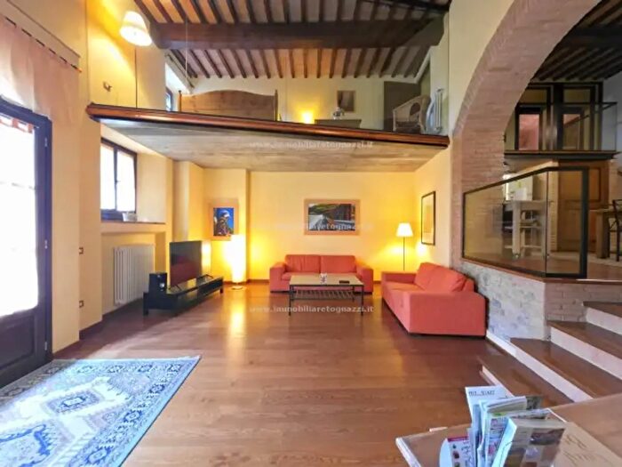Appartamento con 6 locali in vendita in Zona Certaldo Alto, Certaldo