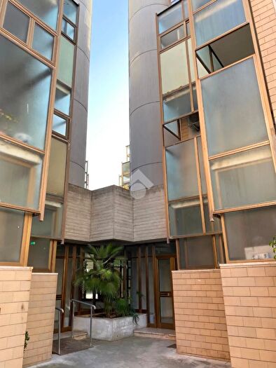 Appartamento con 5 locali in vendita in Via Luigi Corvaglia, Lecce