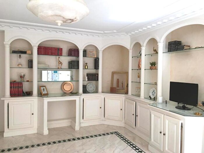 Appartamento trilocale in vendita in Carrara