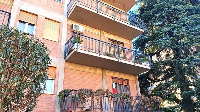 Appartamento con 5 locali in vendita in Reggio Emilia