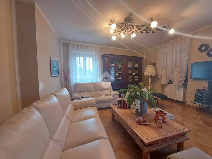 Casa con 5 locali in vendita in Località Gastaldi, Piscina