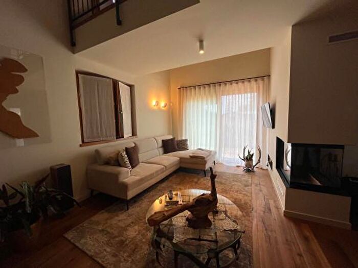 Casa con 5 locali in vendita in Via Conciliazione, Castione Della Presolana