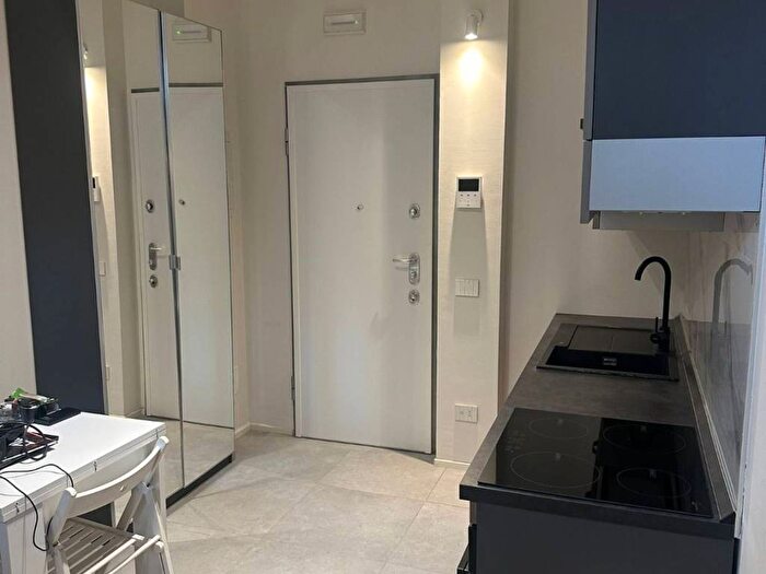 Appartamento monolocale in affitto in Via Locarno, Certosa, Milano