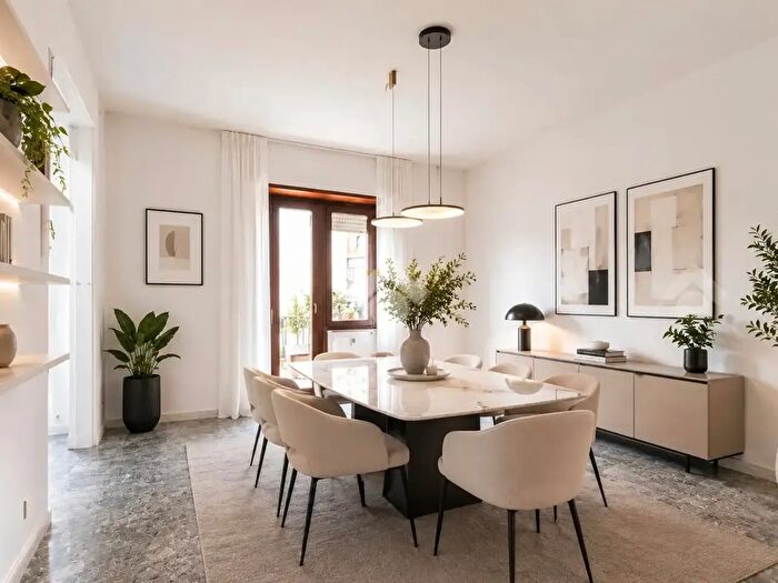 Appartamento con 5 locali in vendita in Via Licinio Calvo, Roma