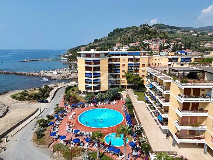 Appartamento monolocale in vendita in Via della Chiesa, San Lorenzo Al Mare