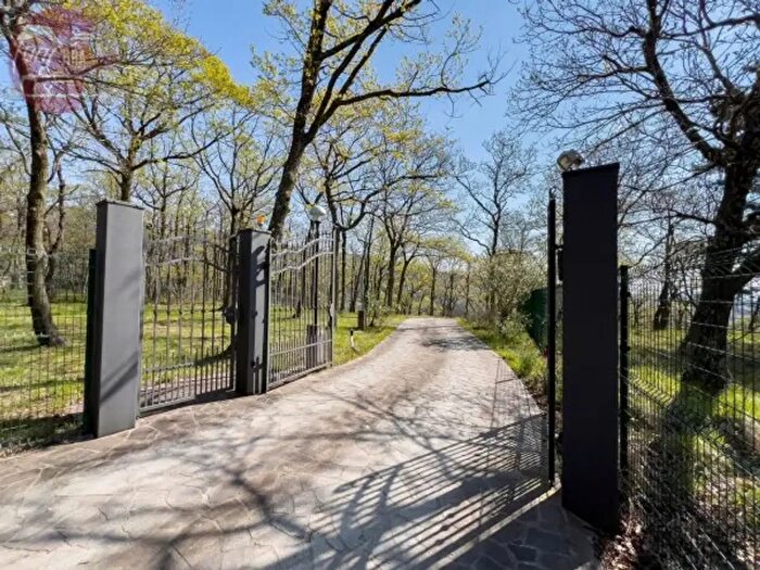 Casa con 6 locali in vendita in Scala Santa, Trieste