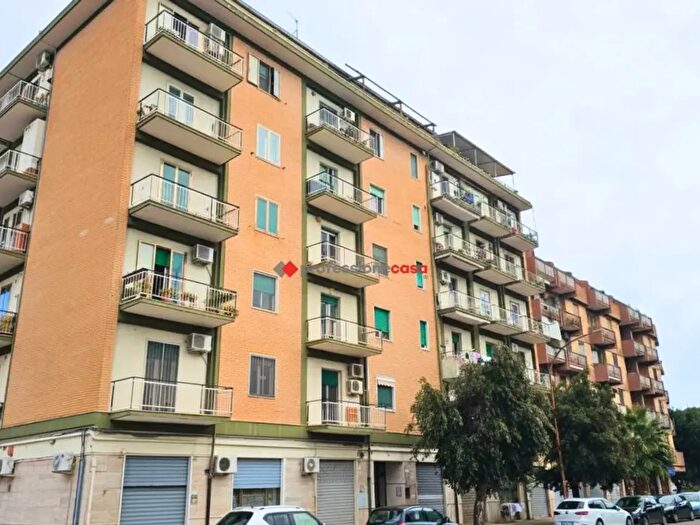 Appartamento quadrilocale in vendita in Viale Primo Maggio, Foggia