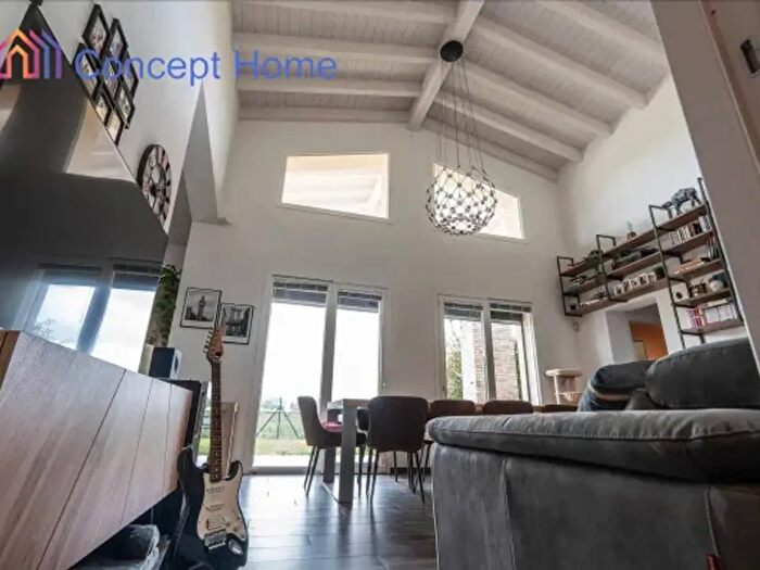 Casa con 5 locali in vendita in Via Carlo Alberto dalla Chiesa Felino, Felino