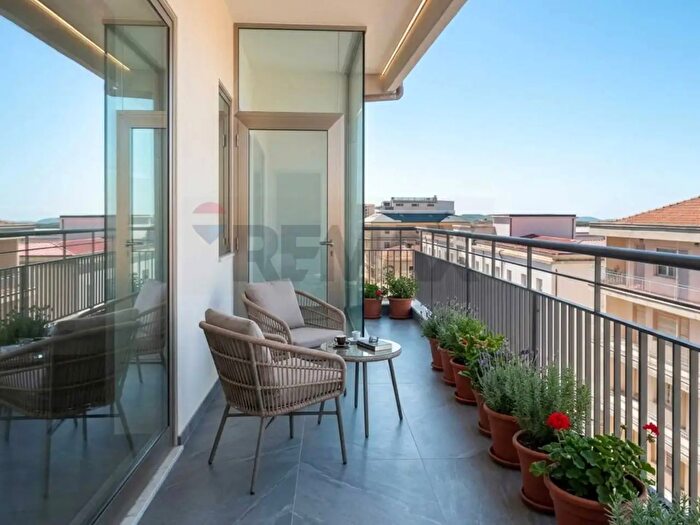 Appartamento con 7 locali in vendita in Via Trapani, Enna