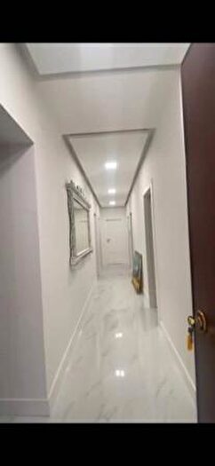 Appartamento con 6 locali in vendita in Piazza Gregorio Caloprese, Scalea