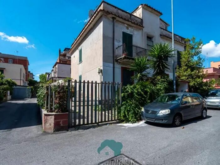 Appartamento bilocale in vendita in Via Angelo Tanfani, Roma