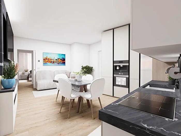 Appartamento trilocale in vendita in Via Boccaccio, Legnano