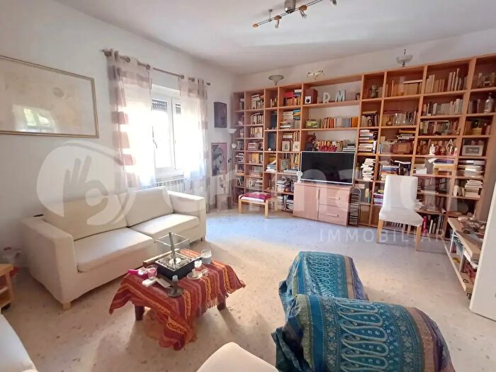 Appartamento quadrilocale in vendita in Giggi Pea, Roma