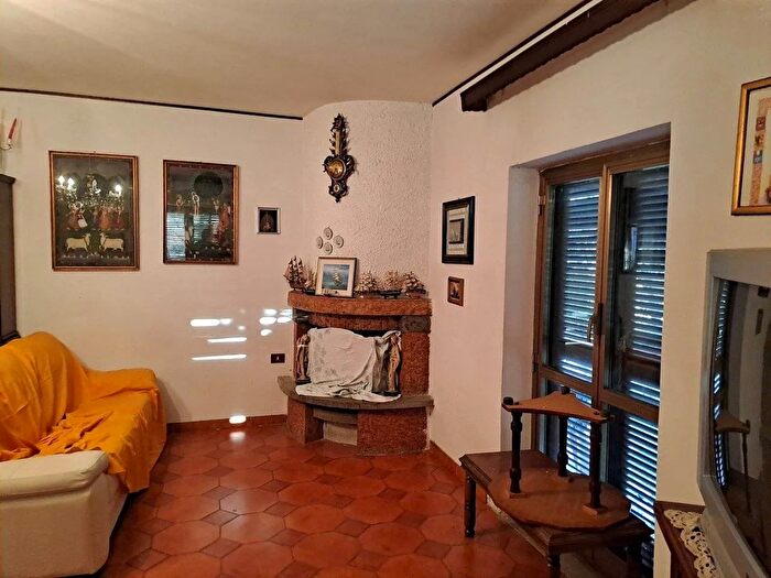 Casa quadrilocale in vendita in Via Arciano, Velletri